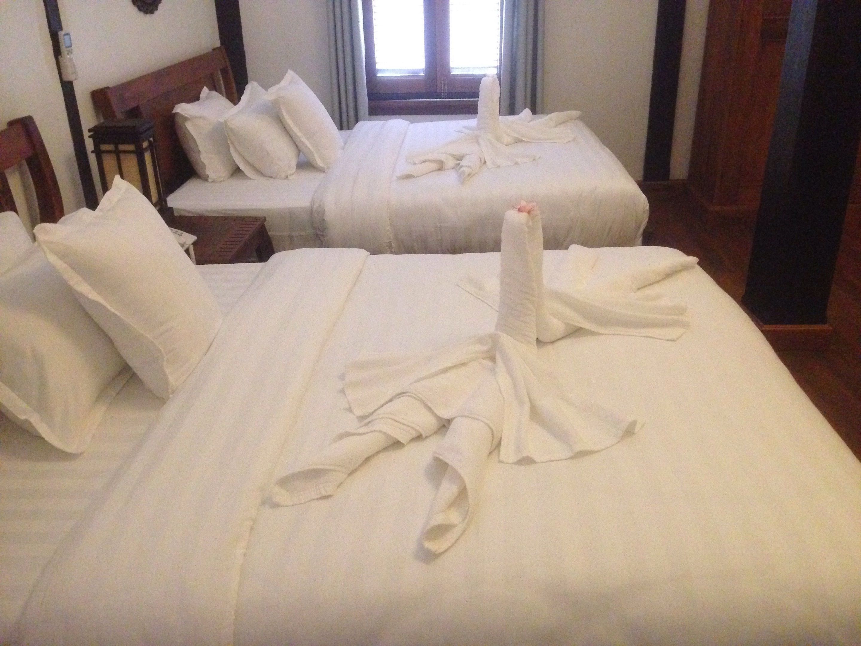 deluxe twin room | bathroom | free toiletries, hair dryer, bathrobes, slippers