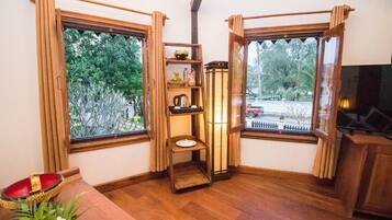 Family Suite | Premium bedding, minibar, in-room safe, desk