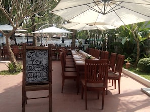 Free daily English breakfast  - Royal Peacock Boutique Hotel (Luang Prabang)