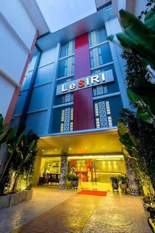 Front of property - evening/night. Rung Aroon Hotel By Le Siri