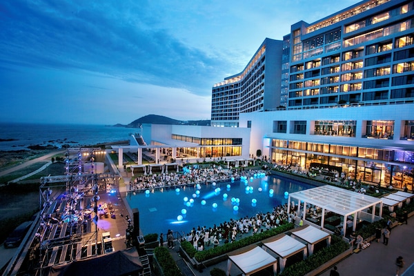 Indoor pool, 2 outdoor pools, pool umbrellas, sun loungers