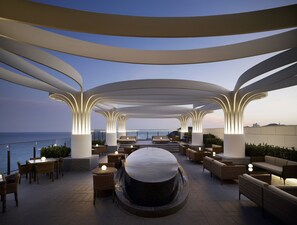 Bar (en la propiedad)