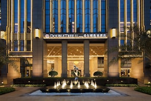 Exterior - DoubleTree by Hilton Hotel Xiamen - Haicang (Xiamen)