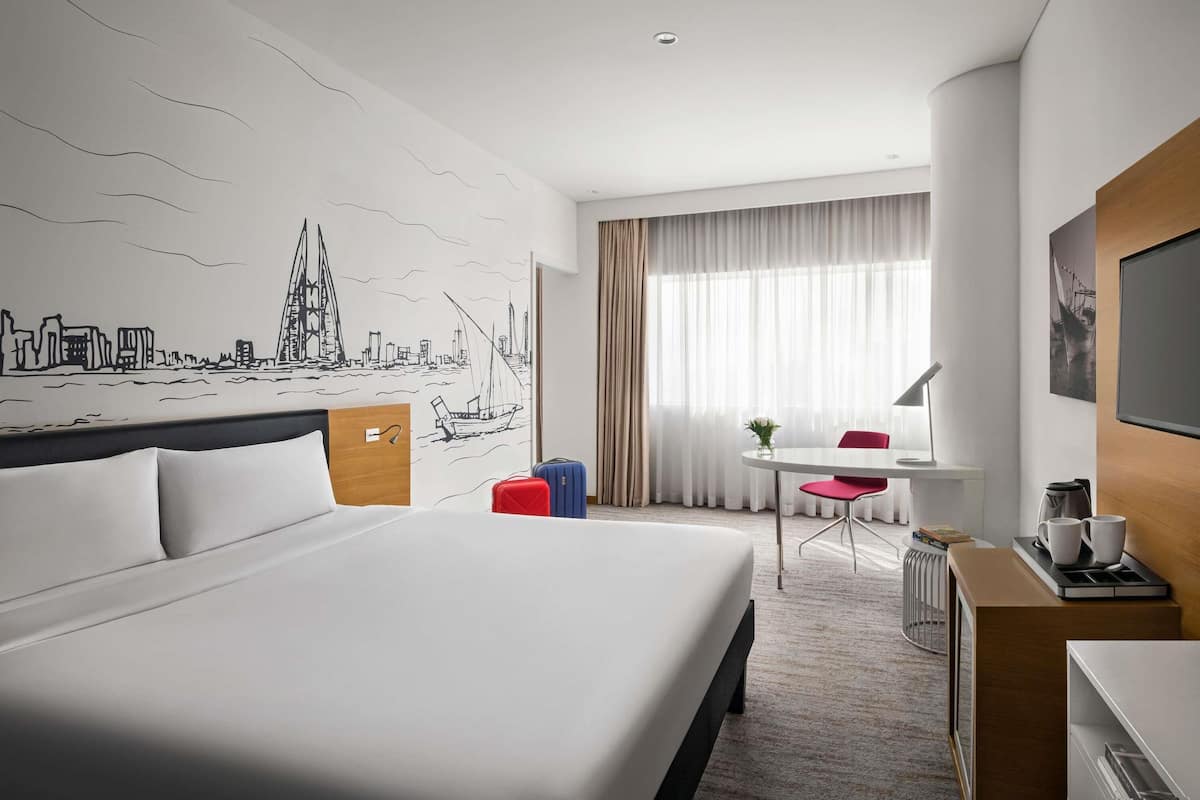 1 bedroom, in-room safe, desk, soundproofing