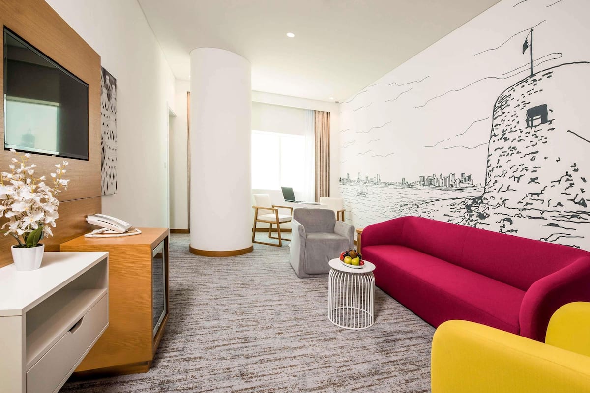 1 bedroom, in-room safe, desk, soundproofing