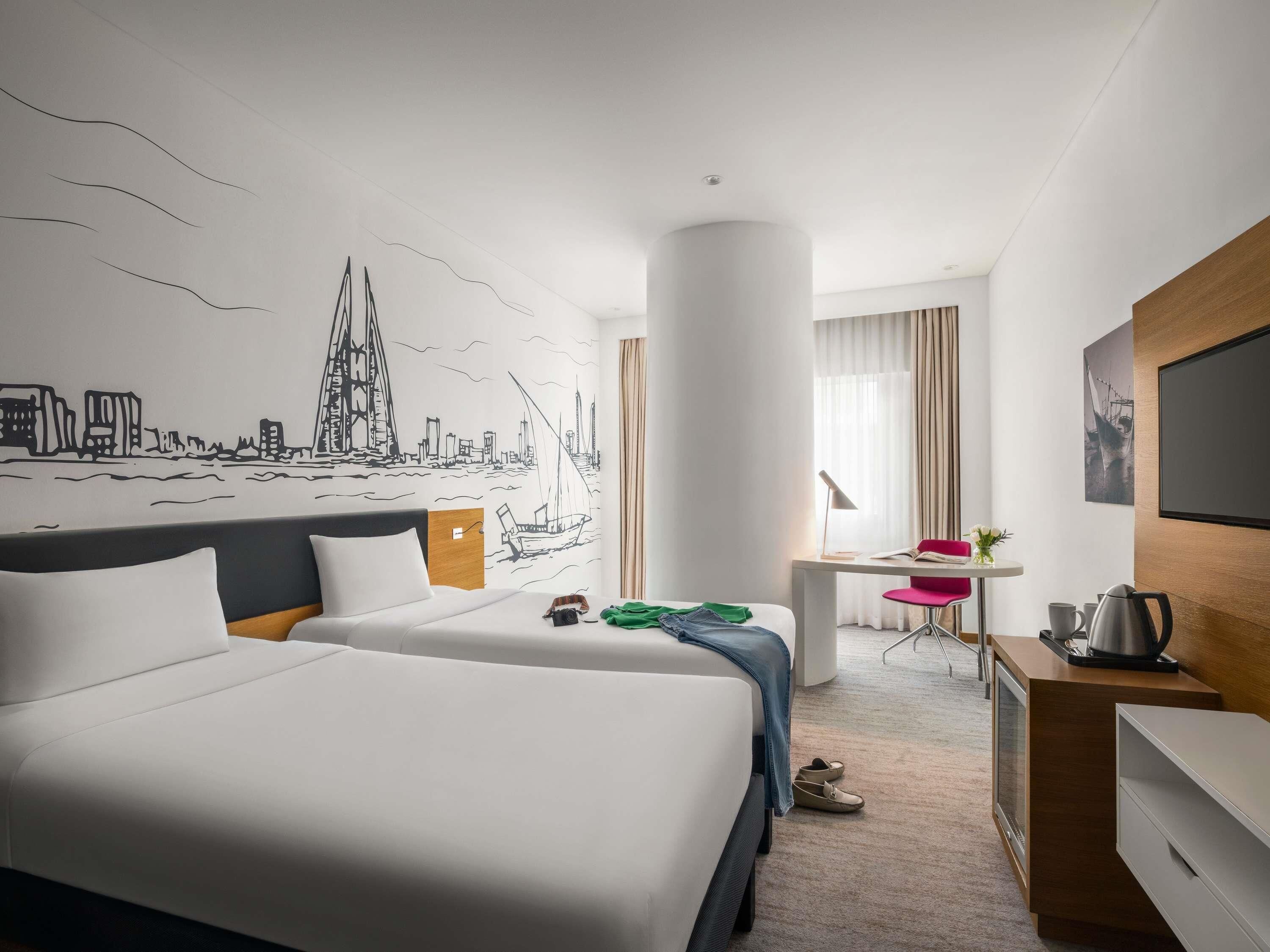 標準雙床房, 2 張單人床, 城市景 | 1 間睡房、房內夾萬、書桌、隔音