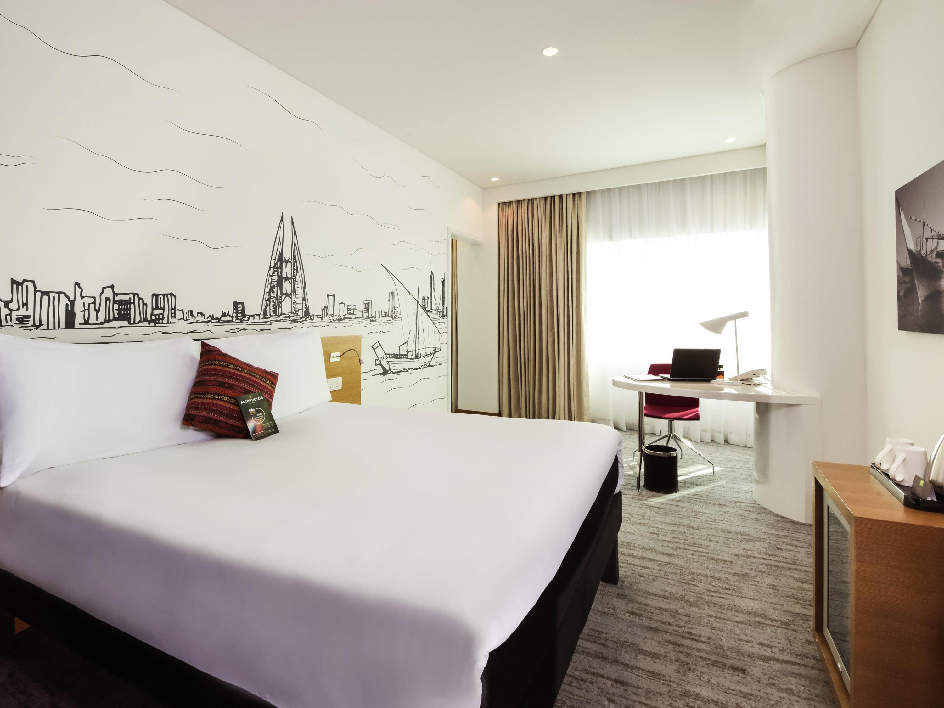 Superior Suite, 2 Single Beds, Sea View | 1 bedroom, in-room safe, desk, soundproofing