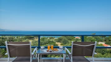 Classic Room, Sea View | Balcony