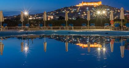 Delfinia Hotel & Bungalows