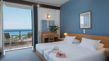 Classic Room, Sea View | 1 bedroom, in-room safe, desk, soundproofing