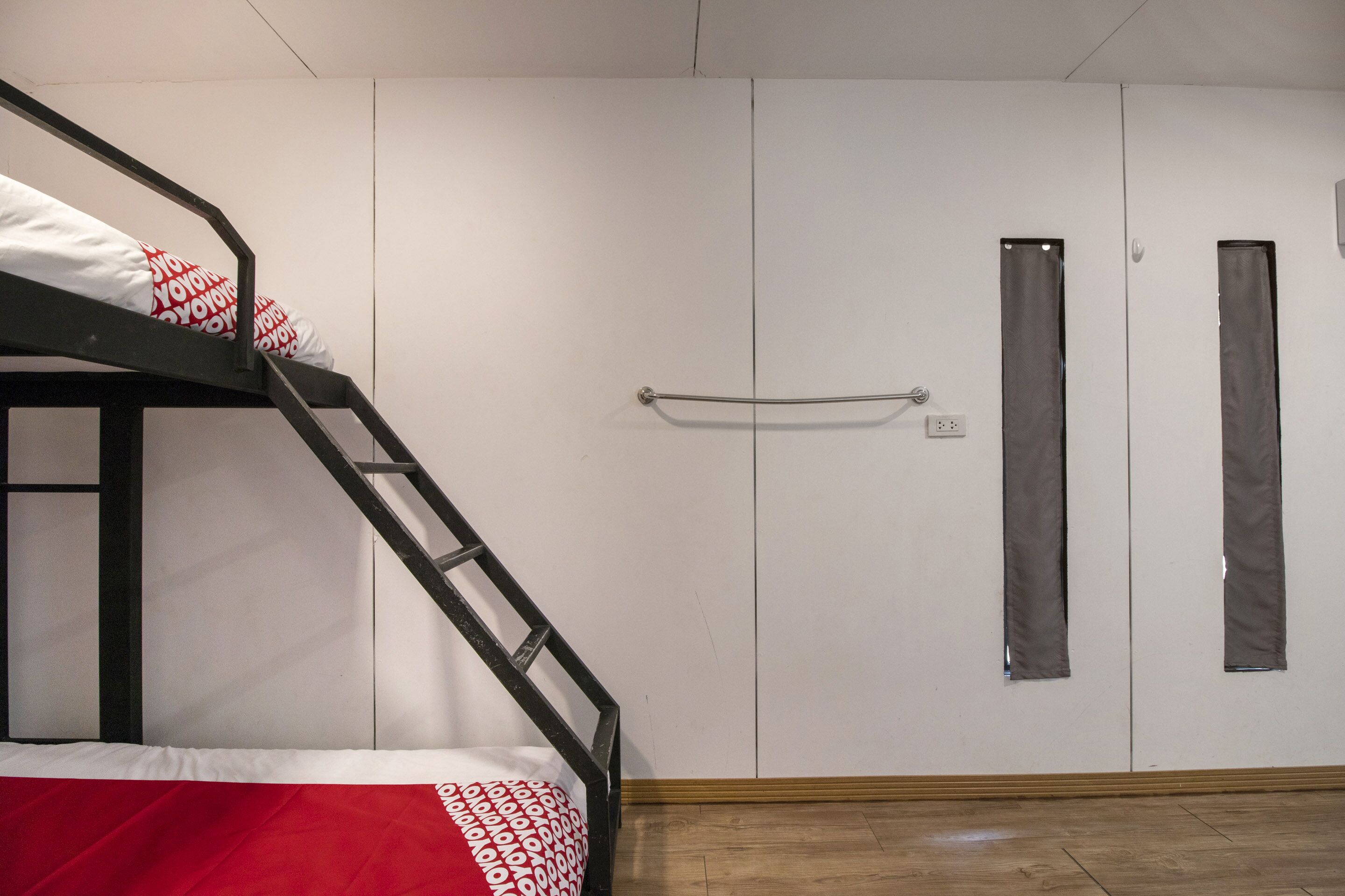 superior suite | desk, free wifi, bed sheets