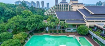 Linyin Holiday Hotel