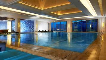 Piscine couverte, piscine extérieure