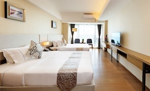 In-room safe, desk, blackout curtains, iron/ironing board - Yuwa Serviced ApartHotel (Foshan)