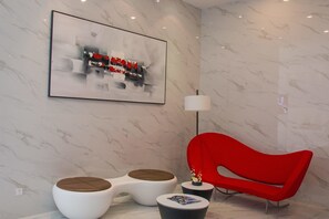 Lobby sitting area - Yuwa Serviced ApartHotel (Foshan)
