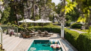 Seasonal outdoor pool - Villa Strandvägen (Ystad)