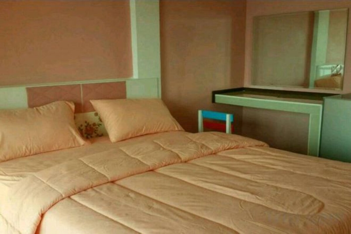 Rollaway beds, free WiFi