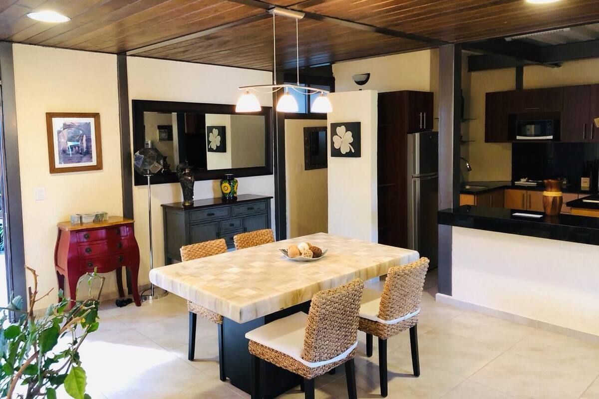 Kamar Single Mewah, 1 kamar tidur | Seprai premium, tirai kedap cahaya, dan Wi-Fi gratis
