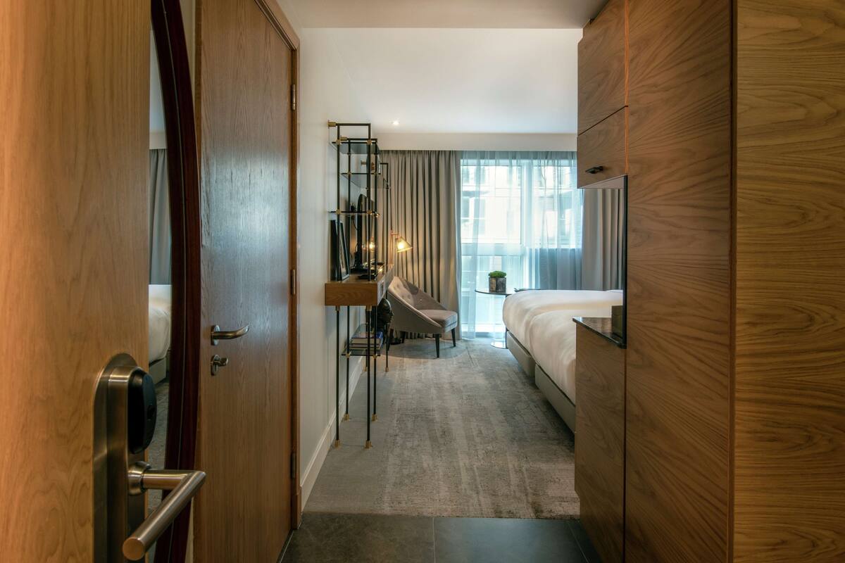 Twin Guest Room | Safe på rommet, blendingsgardiner, lydisolert og strykejern/-brett