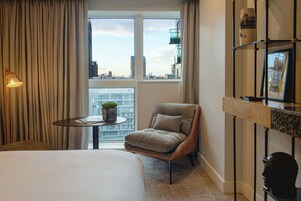 Guest Room with Canary Wharf View | In-room safe, blackout drapes, soundproofing, iron/ironing board