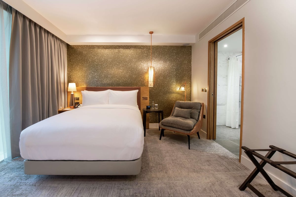 In-room safe, blackout curtains, soundproofing, iron/ironing board