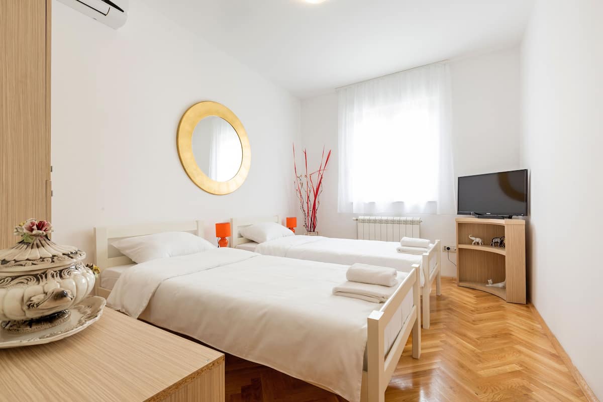 Basic Apartment, 4 Bedrooms, Connecting Rooms, Garden View | Premium bedding, memory foam beds, desk, blackout drapes