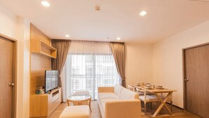 Two Bedroom Apartment | Wohnzimmer
