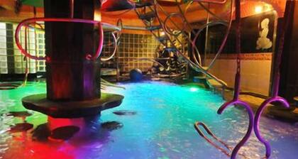 Penthouse Hotel - Adults Only