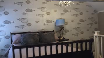 1 bedroom, premium bedding, iron/ironing board, free WiFi