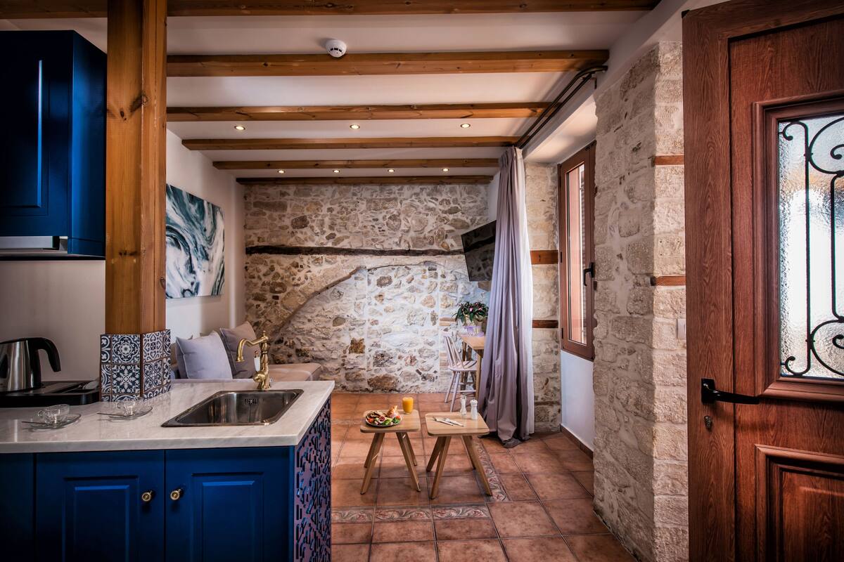 Suite Familiale (Maisonette) | Coin cuisine privé | Machine à expresso, réfrigérateur, bouilloire électrique