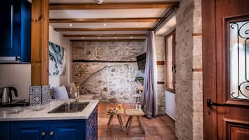 Family Suite (Maisonette) | Private kitchenette | Fridge, espresso maker, electric kettle, cookware/dishes/utensils