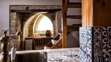 Family Suite (Maisonette) | In-room dining