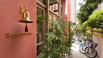 Boutique | Premium bedding, minibar, in-room safe, desk