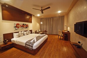 Premium bedding, minibar, in-room safe, desk - Grand Xenia Ajmer (Ajmer)