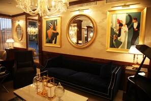 Reception - Grand Concerto Hotel (Beirut)