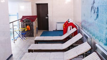 Indoor pool, pool loungers