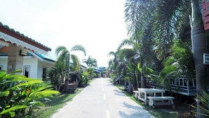 Unclassified image, 3 of 33, button - Moddang Resort (Sam Roi Yot)