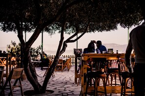 Breakfast, lunch, dinner served; international cuisine  - Mountain Breeze Resort (Zayy)