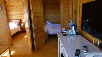 Chalet, 2 makuuhuonetta | Oleskelualue | Televisio