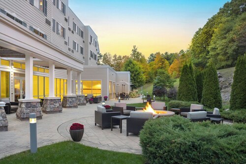 Courtyard by Marriott Lenox Berkshires