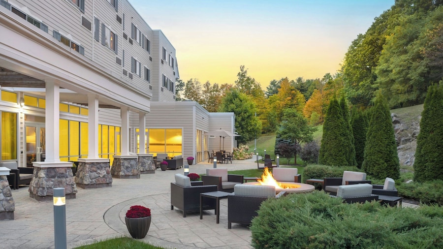 Courtyard by Marriott Lenox Berkshires
