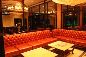 Lobby-Lounge