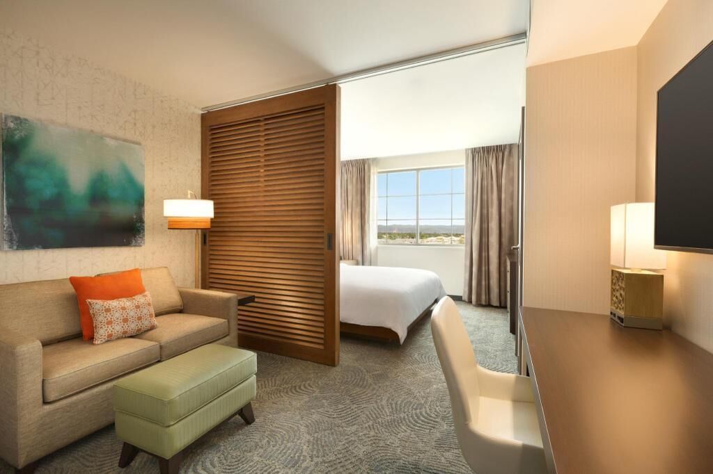 1 bedroom, in-room safe, individually decorated, individually furnished