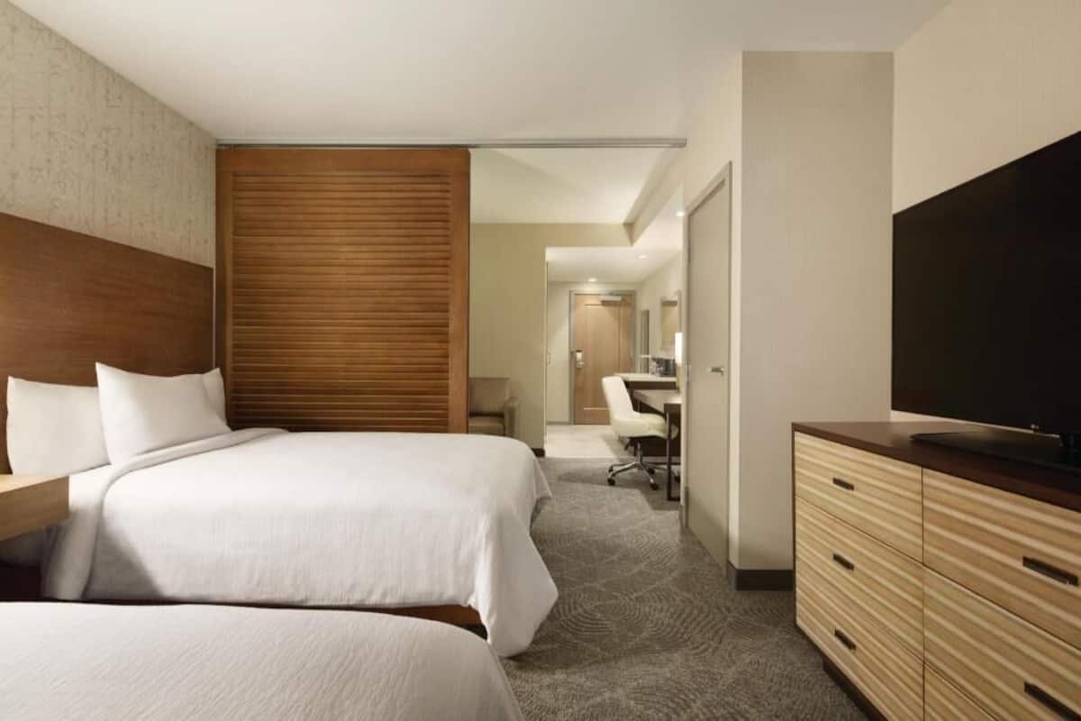 1 bedroom, in-room safe, individually decorated, individually furnished