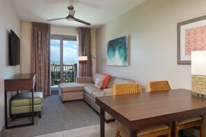 View from room - Embassy Suites By Hilton Oahu Kapolei (Kapolei)