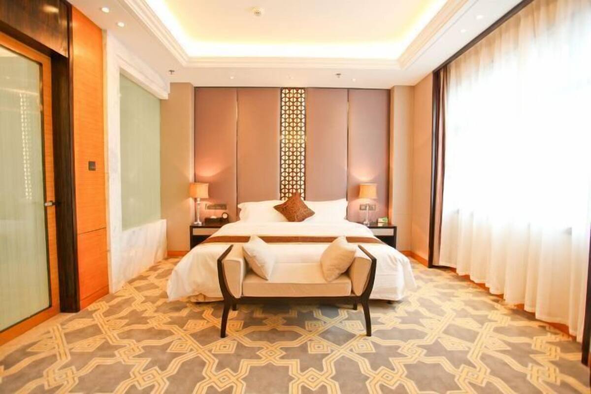 Minibar, desk, blackout drapes, rollaway beds