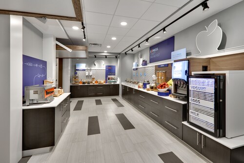 Holiday Inn Express & Suites Plano East - Richardson by IHG