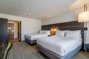 In-room safe, iron/ironing board, free WiFi - Holiday Inn Express & Suites Atchison by IHG (Atchison)