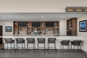 Bar (on property) - Hilton Garden Inn Santa Barbara / Goleta (Goleta)