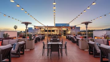 Bar (en la propiedad)